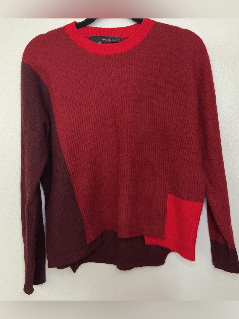 360 Cashmere Maroon and Bright Red Colorblock Crewneck Sweater Womens Size XS